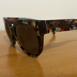 Authentic Prada Eyewear Collection - tortoise sunglasses - brown/blue